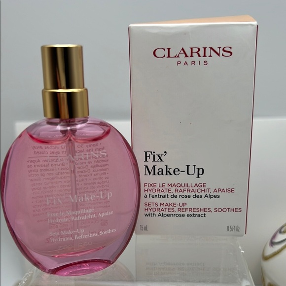 Clarins Other - Clarins Paris Fix’ Make-Up Setting Spray for aFlawless Finish Sets 15ml NWOT Box